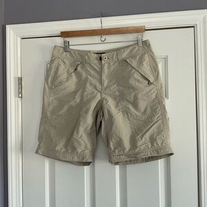 Eddie Bauer Sport Beige Nylon Hiking Outdoor Cargo Shorts